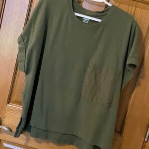 Avia olive green tee.